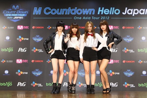kpop-groups-at-m-countdown-hello-japan-press-conference-photos